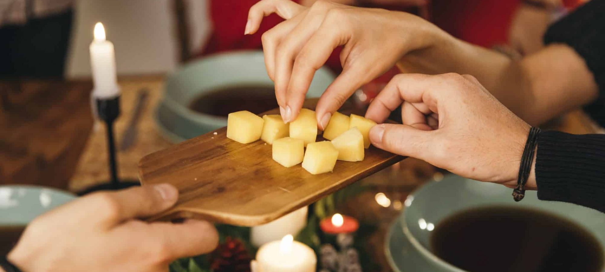 friends-eating-cheese-christmas